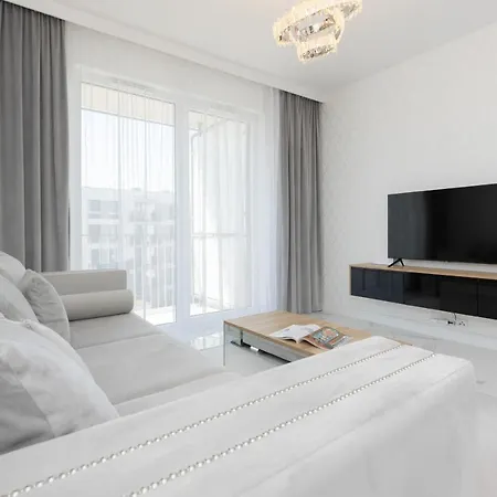 Praga Arte With Parking & Balcony By Renters 公寓 *