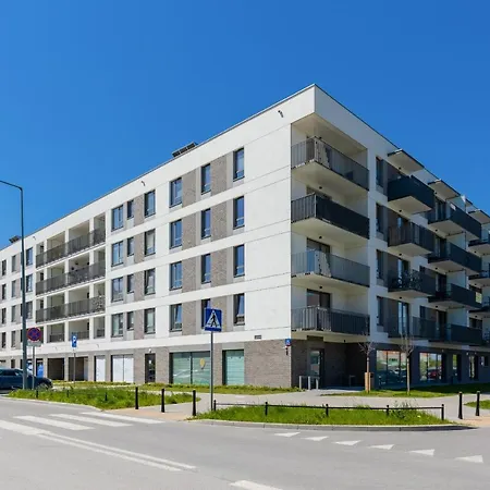 Praga Arte With Parking & Balcony By Renters 公寓 *