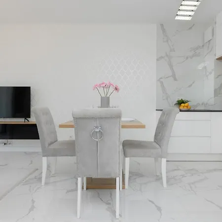 Praga Arte With Parking & Balcony By Renters Appartamento Varsavia
