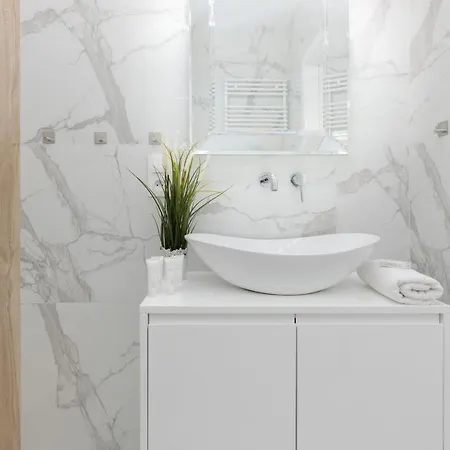 Praga Arte With Parking & Balcony By Renters * 华沙