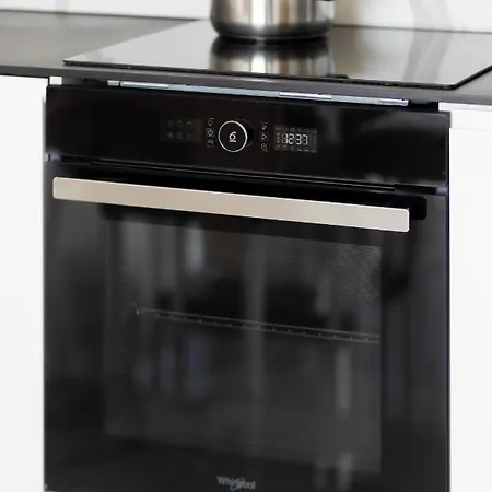 Praga Arte With Parking & Balcony By Renters Lejlighed *