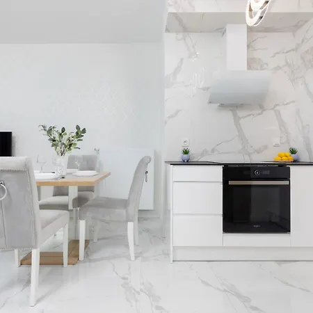 Lejlighed Praga Arte With Parking & Balcony By Renters